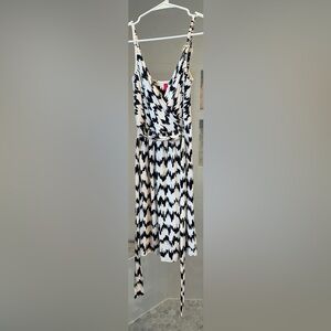 5/48 Monochrome Abstract Dress